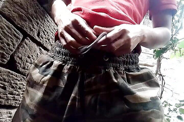 Gangbang straight: Red Pissing koupelna