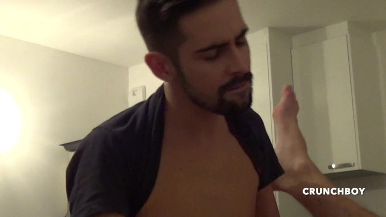 Kinky Bareback Boys: Leo fucked bareback by the kinky Emilio