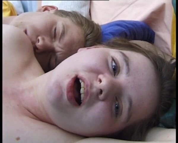 YOUR FIRST PORN: Jens und seine erste Muschis - jens und seine erste muschi