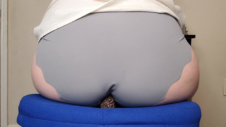 Julia Ryan: Dr Julia studuje Pt 1 Může vás plynatost udržet?