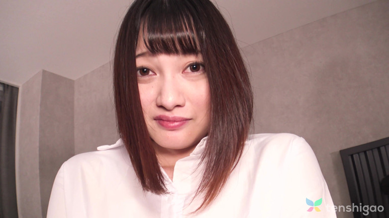 Tenshigao: นานะ โอคาโมโตะ มาเล่นกับเราในชุด OL กับถุงน่องสีดำ