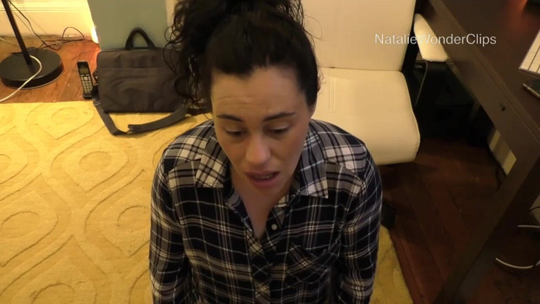 Natalie Wonder: 继母发现她自己的继子有世界上最大的鸡巴，她就是无法抗拒