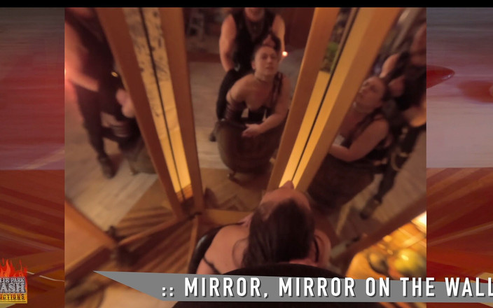 Trailer Park Trash Productions: Através Do Espelho - Ele Fode Essa Bunda