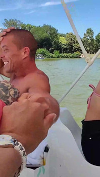 La tettona bionda Merida sat si eccita dopo un giro in barca, squirting e fica stretta sborrata dentro - Immoral live 4K