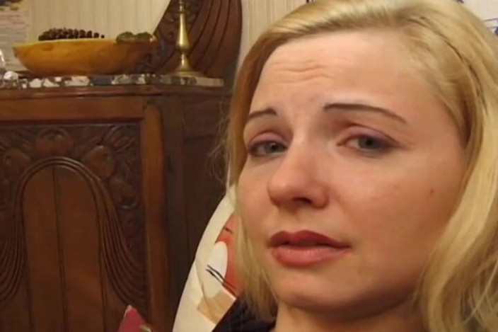 Monde Francais: Děvka blonďatá Francouzka si užívá čůráka v zadku