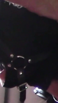 MILF mit Speichel und Sperma im Mund gefickt