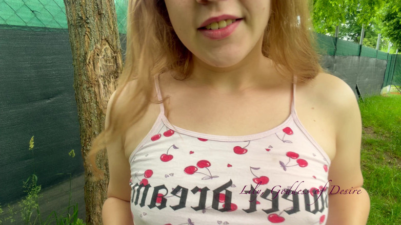 Lily, Goddess of Desire: POV: ayah tiri memberi saya zakar untuk membuatnya berasa baik...