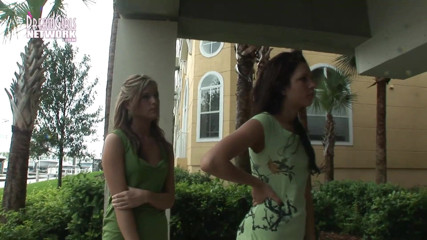 Dream Girls: Two hot girls flash tampa in the rain