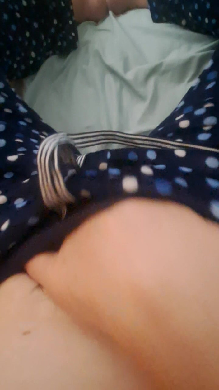 Mommy big hairy pussy: In cerca del buco sotto i pantaloni