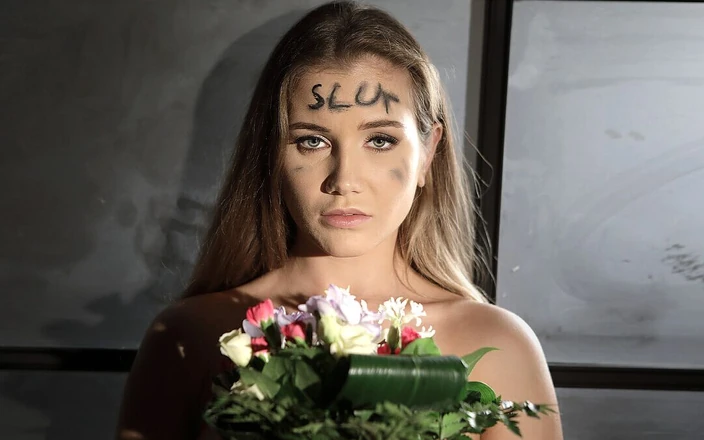 Dark Room VR: Rise of the Slut