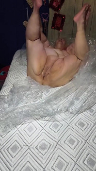 Memek becekku dientot habis-habisan sampai muncrat