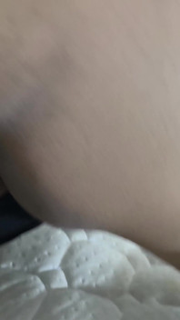 Negresă arabă cu fundul mare dansând și striptease cu țâțe mari