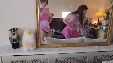 Sissy Joyce: Maškarní večírek se Sissy Joyce a Sashou De Sade