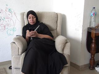 Souzan Halabi: Donna musulmana cattiva che guarda pornograpy per la prima volta