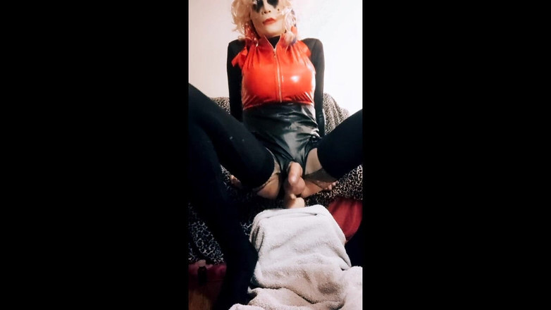 Lisa XX: Rider stor dildo