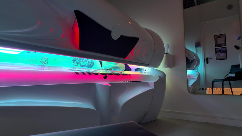 Diana Von Rigg: Vedere completă pe șezlong