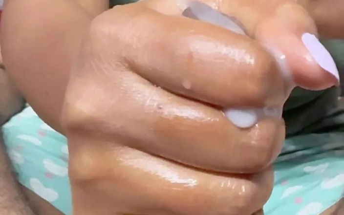 Xxxsexfreak: Took Me to Heaven by Masturbating Me