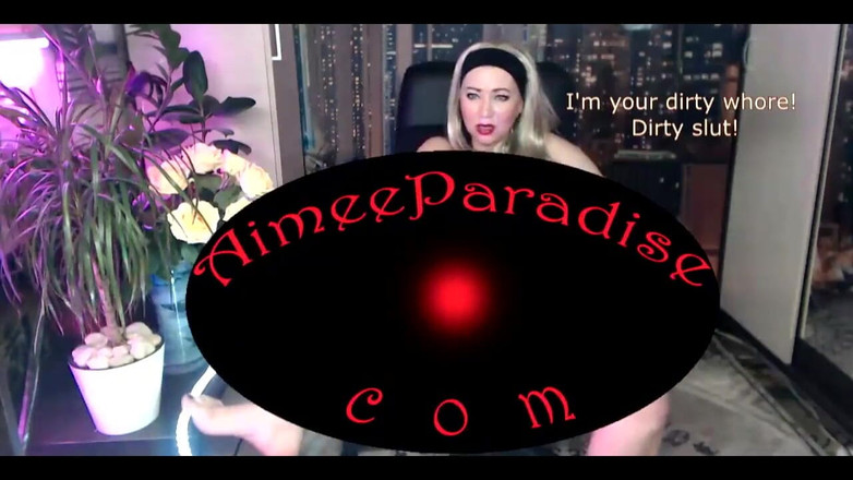 AimeeParadise: Fantasticamente lecherous la troia matura Aimee nella sua uniforme militare...