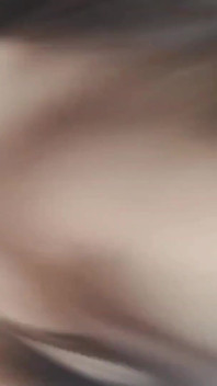 Tânăr cuplu latino care face sex real în secret