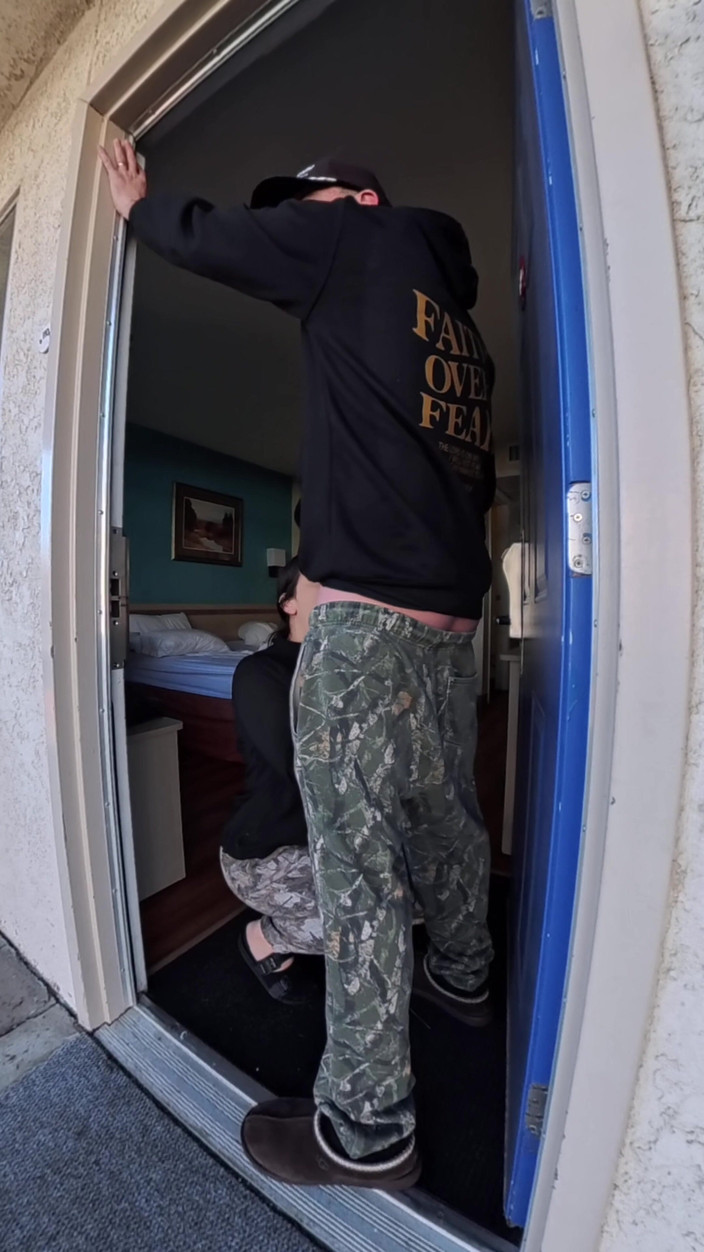 Mya Lane: Hotel lädt und riskanter sex in der Öffentlichkeit auf roadtrip