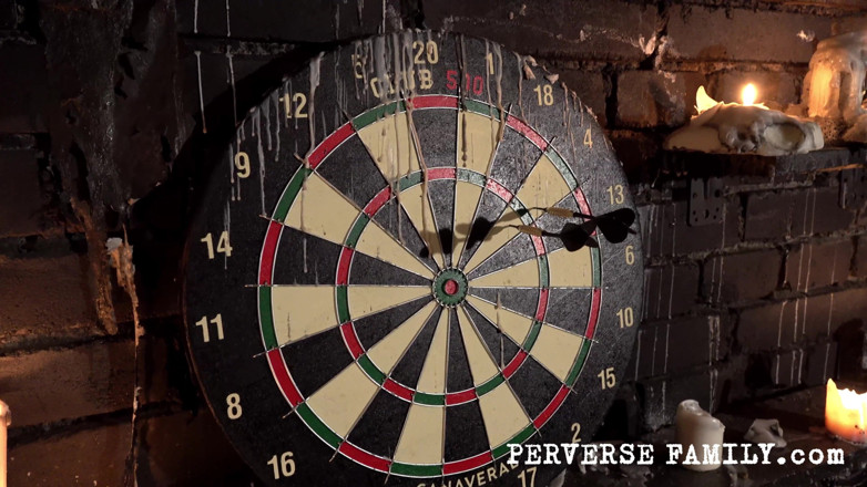 Perverse Family: Perverse 23 (2ª temporada): Charlie's Girl