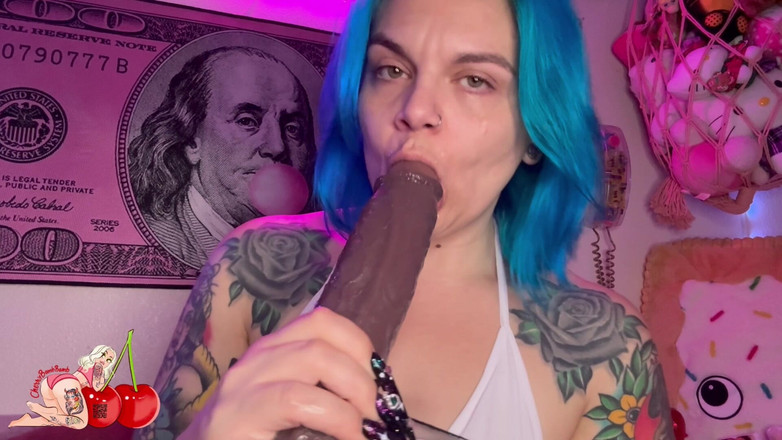 CherryBombBomb: 湿漉漉的asmr深喉口交爱妓女