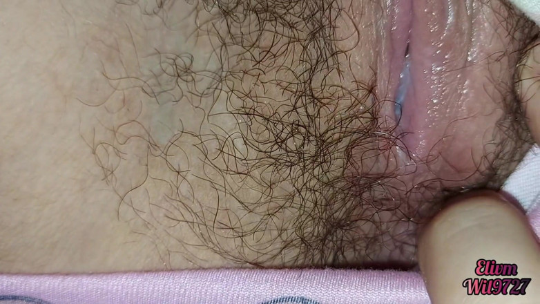 Wil9727: Creampie in het poesje van mijn stiefzus