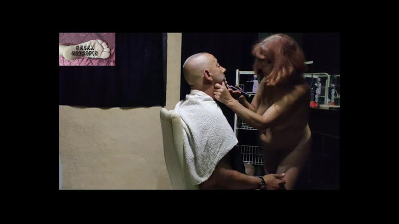 Casal Gresopio films: Raspando meu marido e chupando seu pau