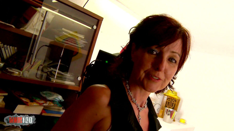 MMM100: Babcia płaci, żeby się ostro wyruchać w dupę