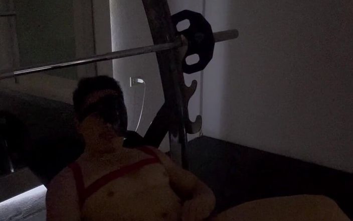 barenakedboy: Masturbándose en mi banco