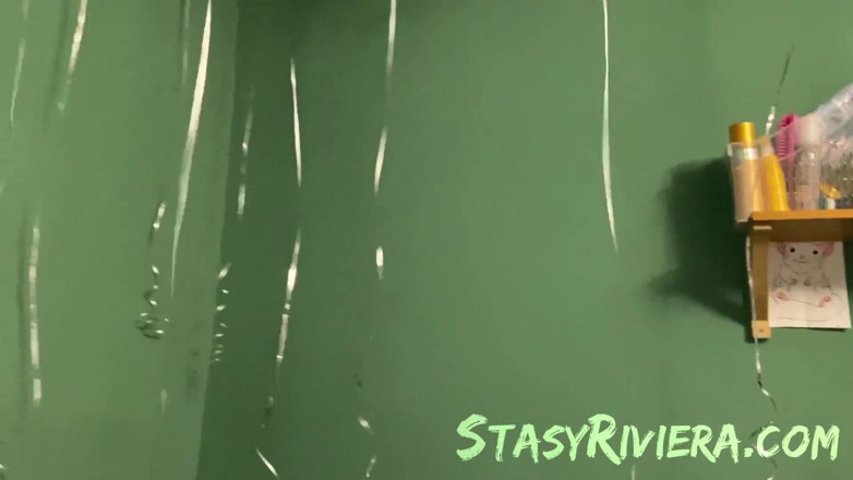 Stasy Riviera: Hot teen fingering and hard riding hard cock - cum in...