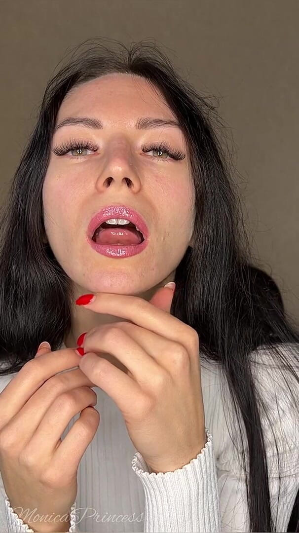 Princess Monica: Rtěnka fetiš, plivat &amp; control pro slabé otroky