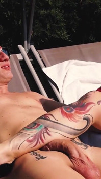 Det varma solskenet av kärlek med kurvig milf Mary Rider