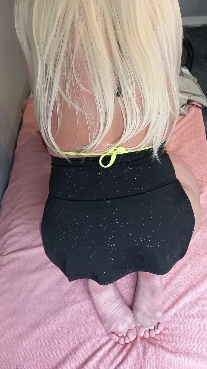 Sexy ass CDzinhafx: सेक्सी ड्रेस में मेरे बट