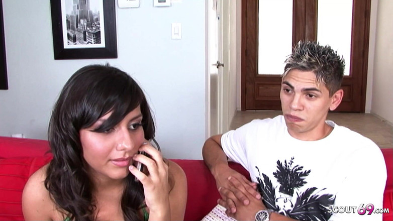 Full porn collection: Nevlastní bratr s obrovským ptákem šuká nadrženou teenagerku Alana Leigh v...