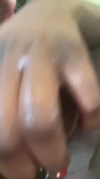 Martelando esfregando minha buceta com vibrador de 12 polegadas gemendo e esguichando orgasmos