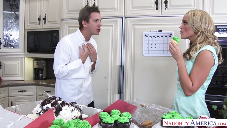 Naughty America: Naughty America Alexis Monroe Taking Her Revenge with a Fuck...