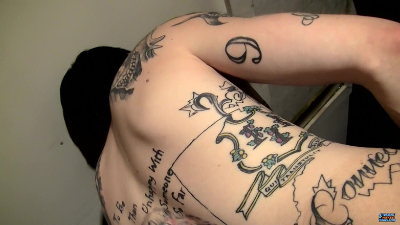 Straight naked thugs: Auf den eiern hüpfender schwanz gestreichelt