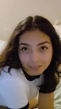Pretty Woman Loves to Masturbate