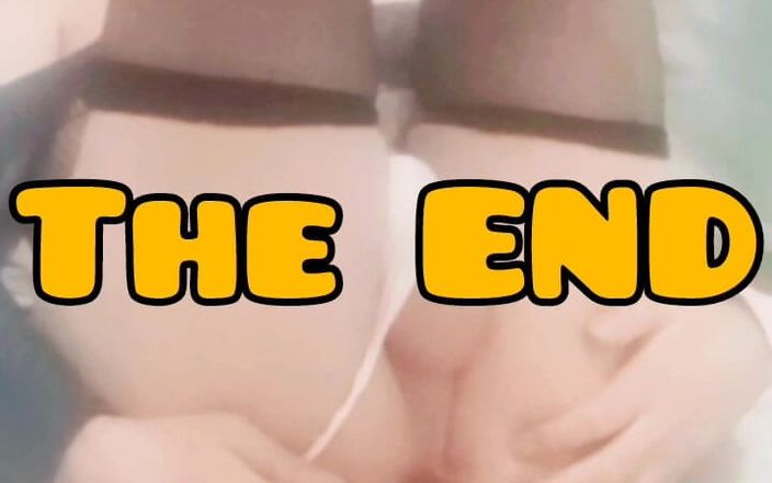 Ladyboy Karl: Nana Use Dildo