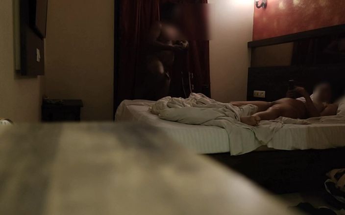 Trisha Hotness: Cam2 sert misyoner amcığını sikiyor