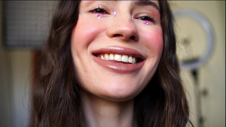 Rarible Diamond: Huge Nude Juicy Kiss