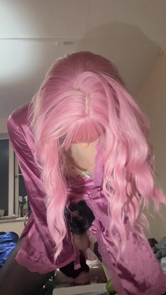 Jessica silk: Jess silk cavalca un dildo