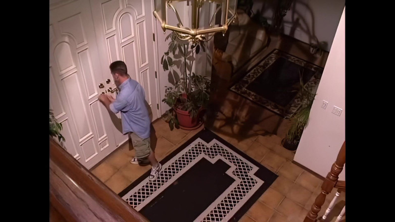 Blitzporn: Syren微笑着一个惊人的美女，一个年轻的女神被狠操并渴望高潮