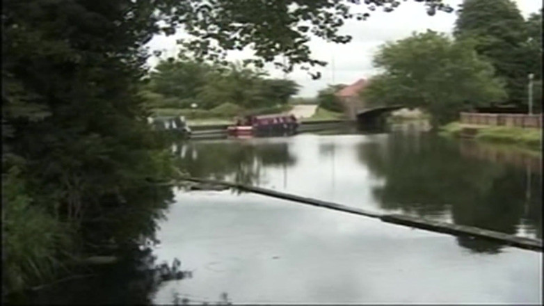 British Blue Movies: Big Omar's British Adventures: Canal Anal Babes (2001)