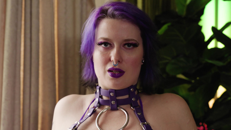 PEGHIM: La diosa Nyx necesita relajarse usando un agujero estirado