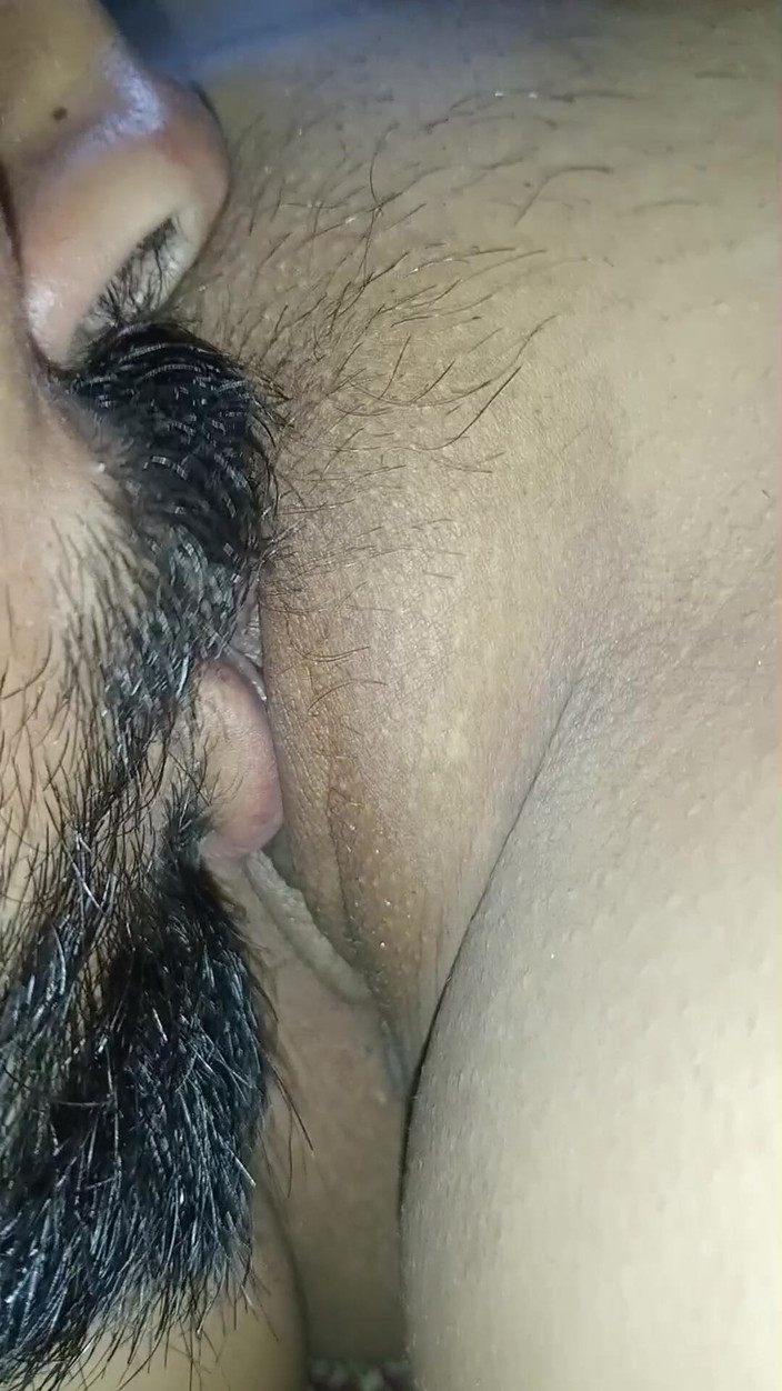 Outdoor header 15: Hintli bakire evli kadın yakın çekim seks videosu Hintli kız.