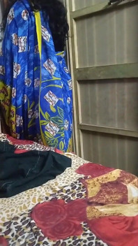 Tante semok mengekspos kain spermanya