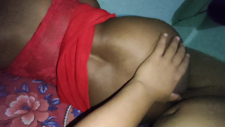 Auntysex711: Mera Bhabhi Mujhe Daily Chotne Deta Hai