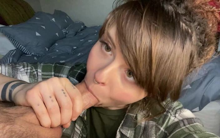 Olivia Jarden: 一个邋遢的阿赫高第一人称视角口交为你！